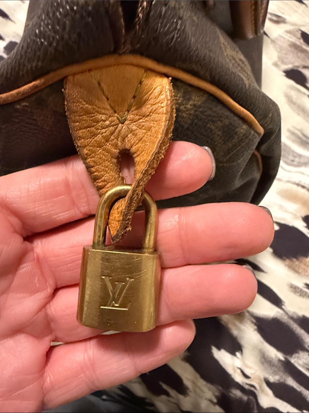 Louis Vuitton Speedy - Picture 9 of 10